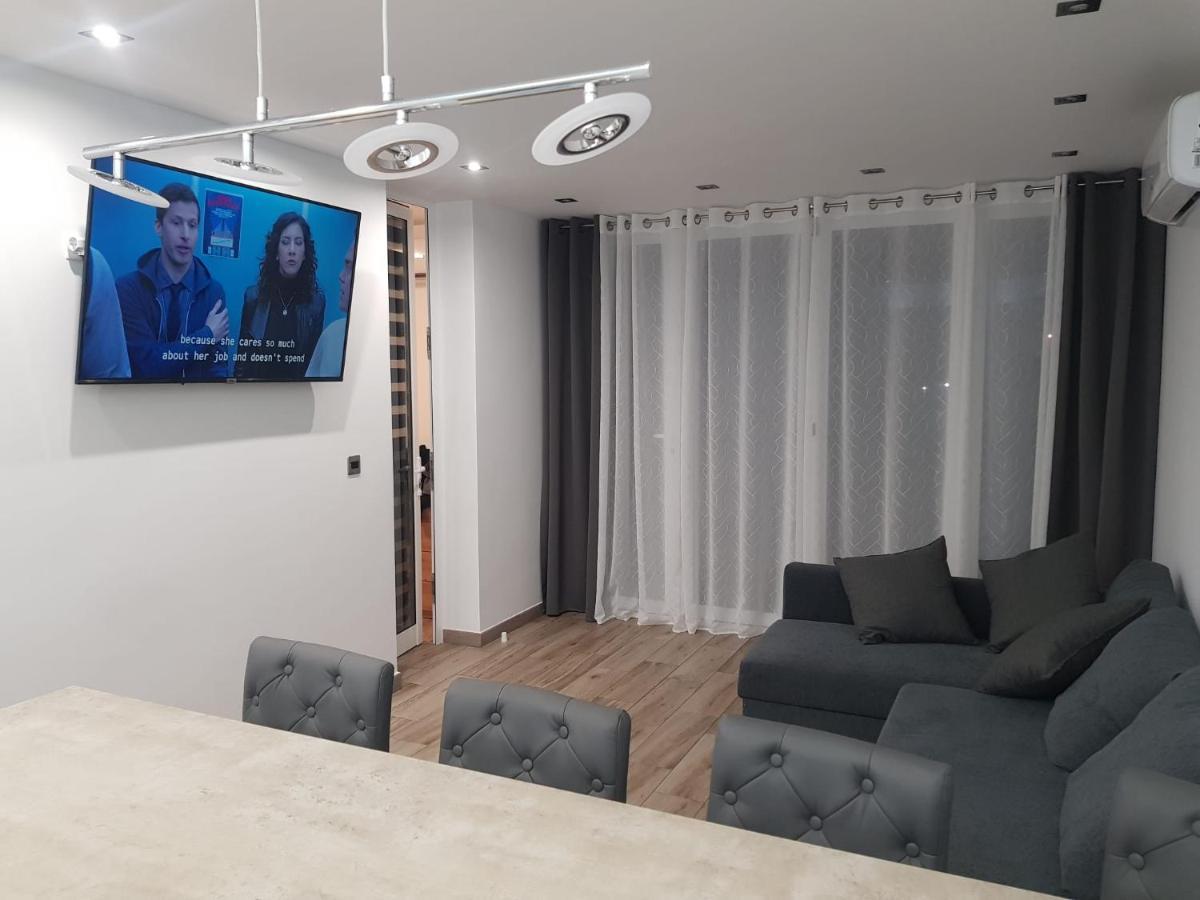 Family Comfortable Apartment Arona  Exteriér fotografie